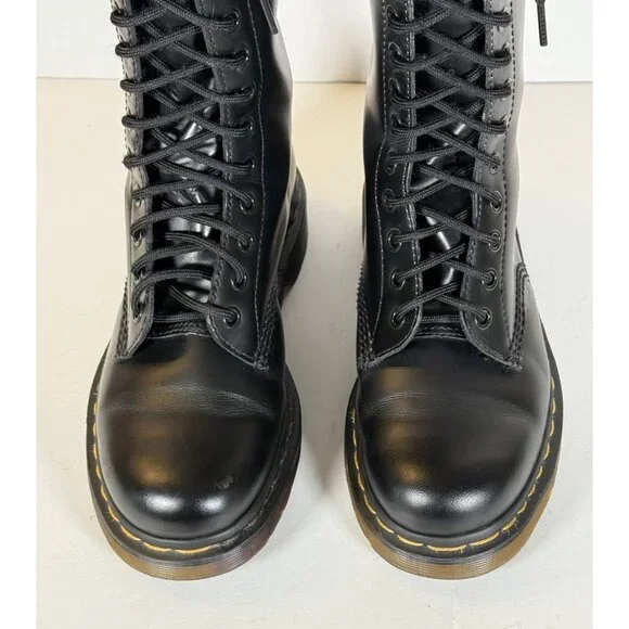 Dr. Martens 11300 Black Leather Tall Combat Boots 20 Eyelet Unisex - Picture 4 of 15
